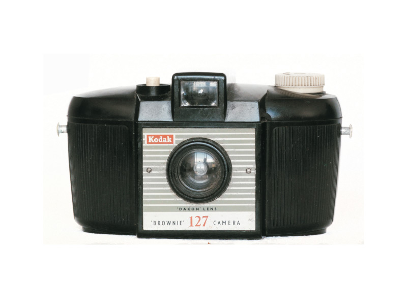 Kodak Brownie 127 (UK) Bakelite - Dakon lens f.11
