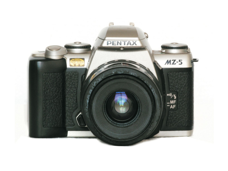 Pentax MZ-5  AF Zoom 28-70mm f/4