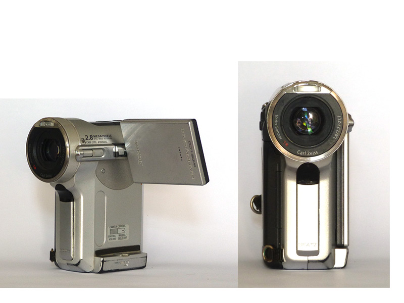 Sony Handycam DCR-PC1000 3-CCD MiniDV + Zeiss Vario-Sonnar 7-33mm 12x 